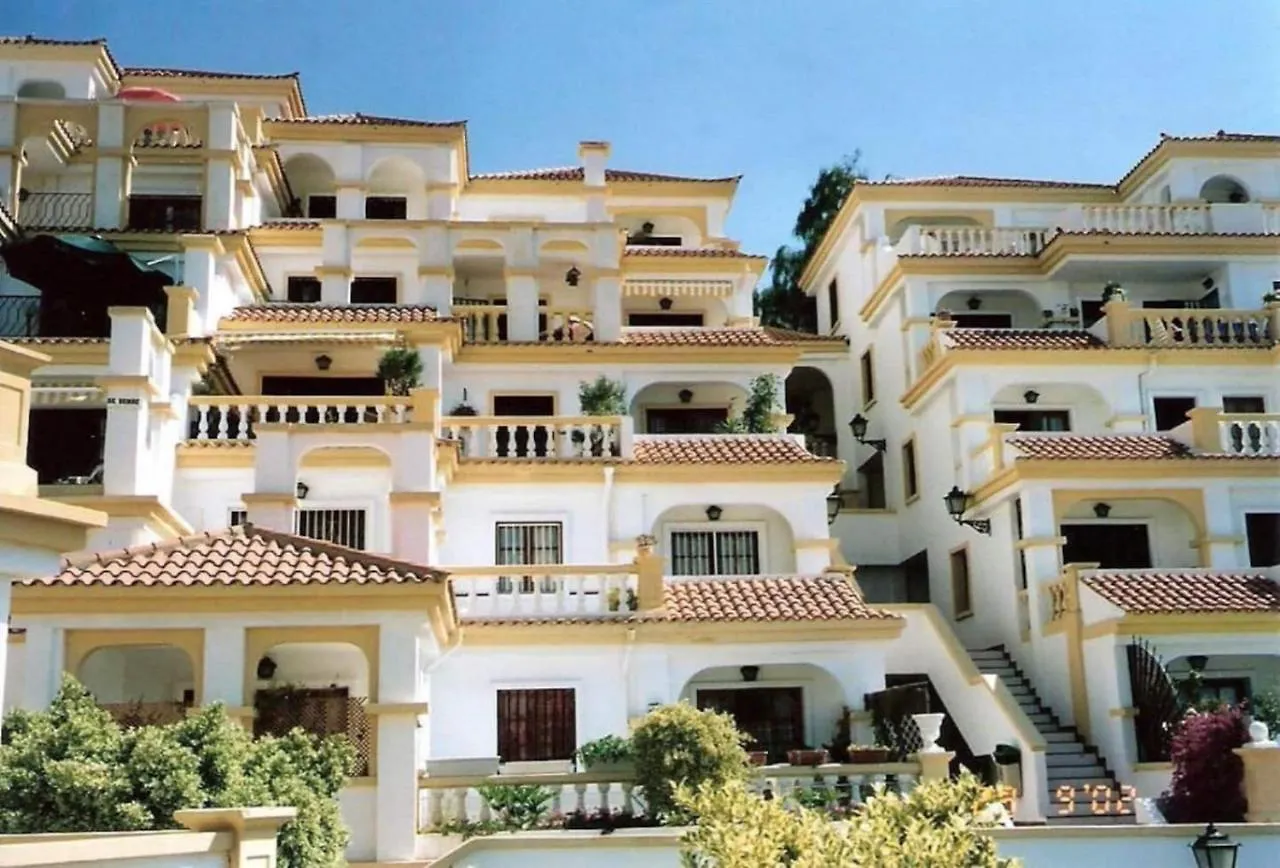 Paulmarie Family Apartment Ocean&Mountain View 아데제